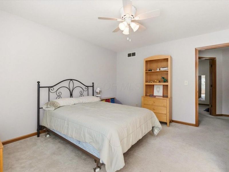 1324 Cottonwood Drive , Lewis Center, OH 43035 Photo 28