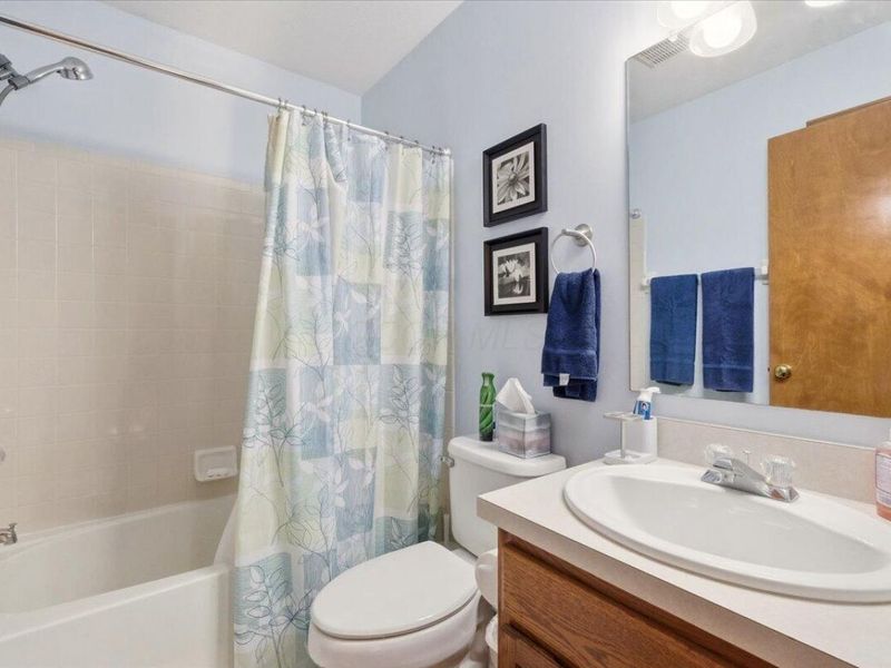 1324 Cottonwood Drive , Lewis Center, OH 43035 Photo 36