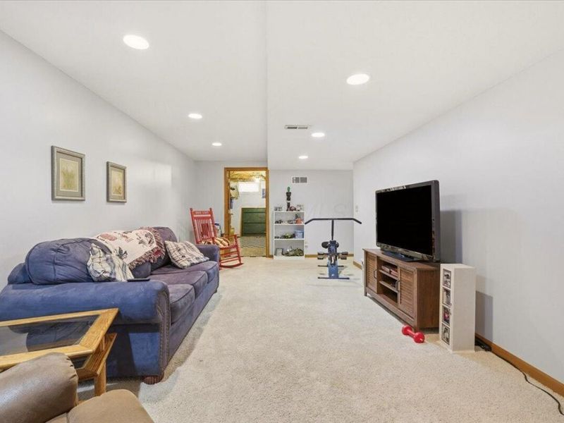1324 Cottonwood Drive , Lewis Center, OH 43035 Photo 41
