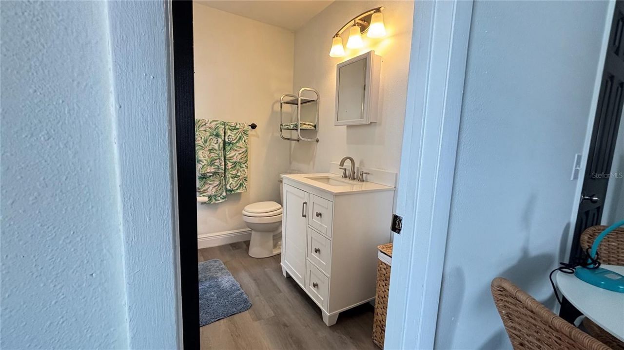 855 Sunridge Point Drive , Unit B, Seffner, FL 33584 Photo