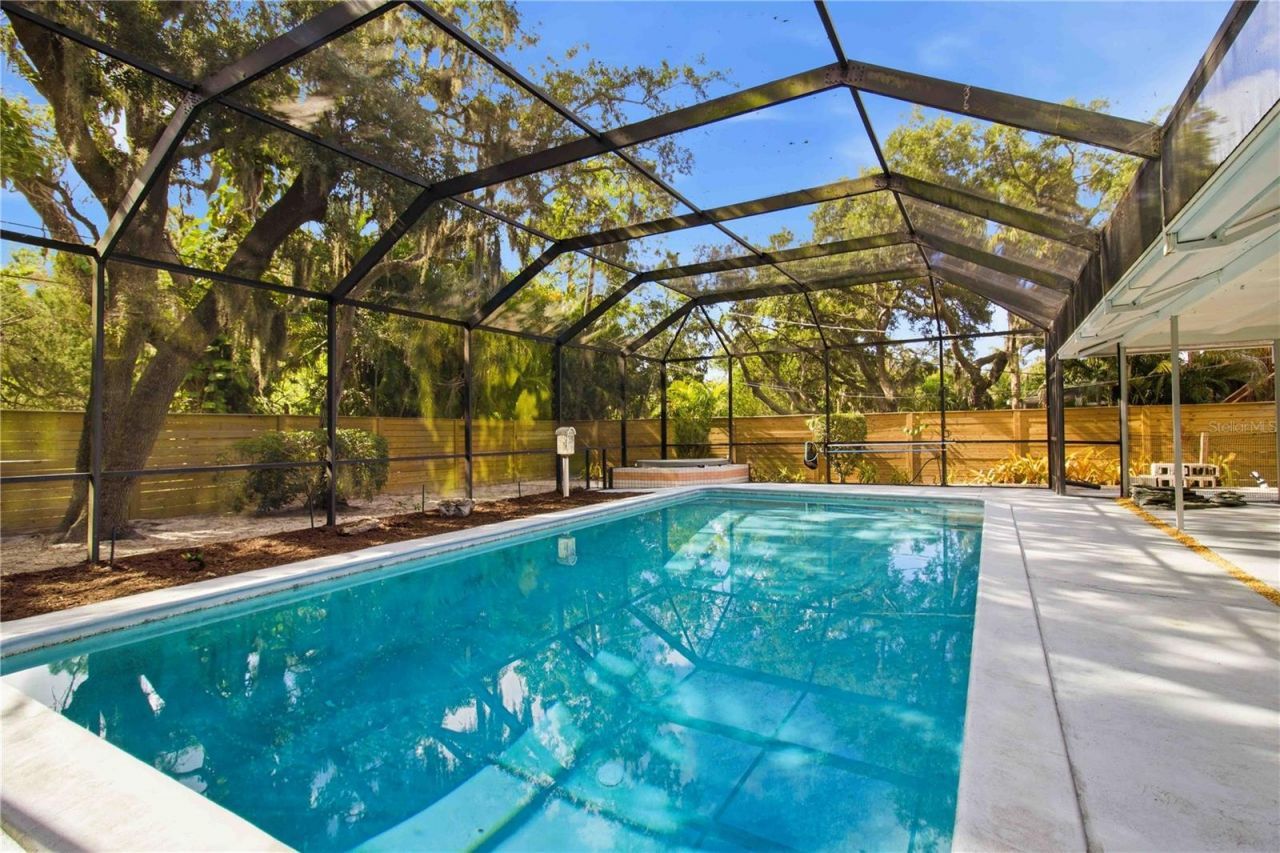 3629 Egerton Circle, Sarasota, FL 34233 Photo