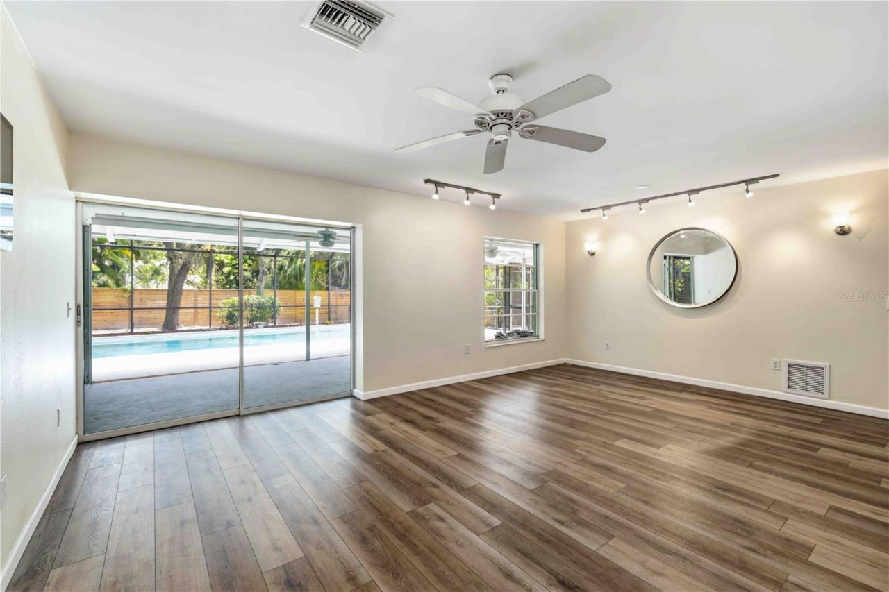 3629 Egerton Circle, Sarasota, FL 34233 Photo