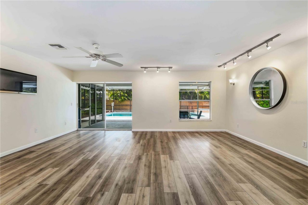 3629 Egerton Circle, Sarasota, FL 34233 Photo