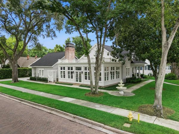 121 W MAPLE STREET , WINTER GARDEN, FL 34787