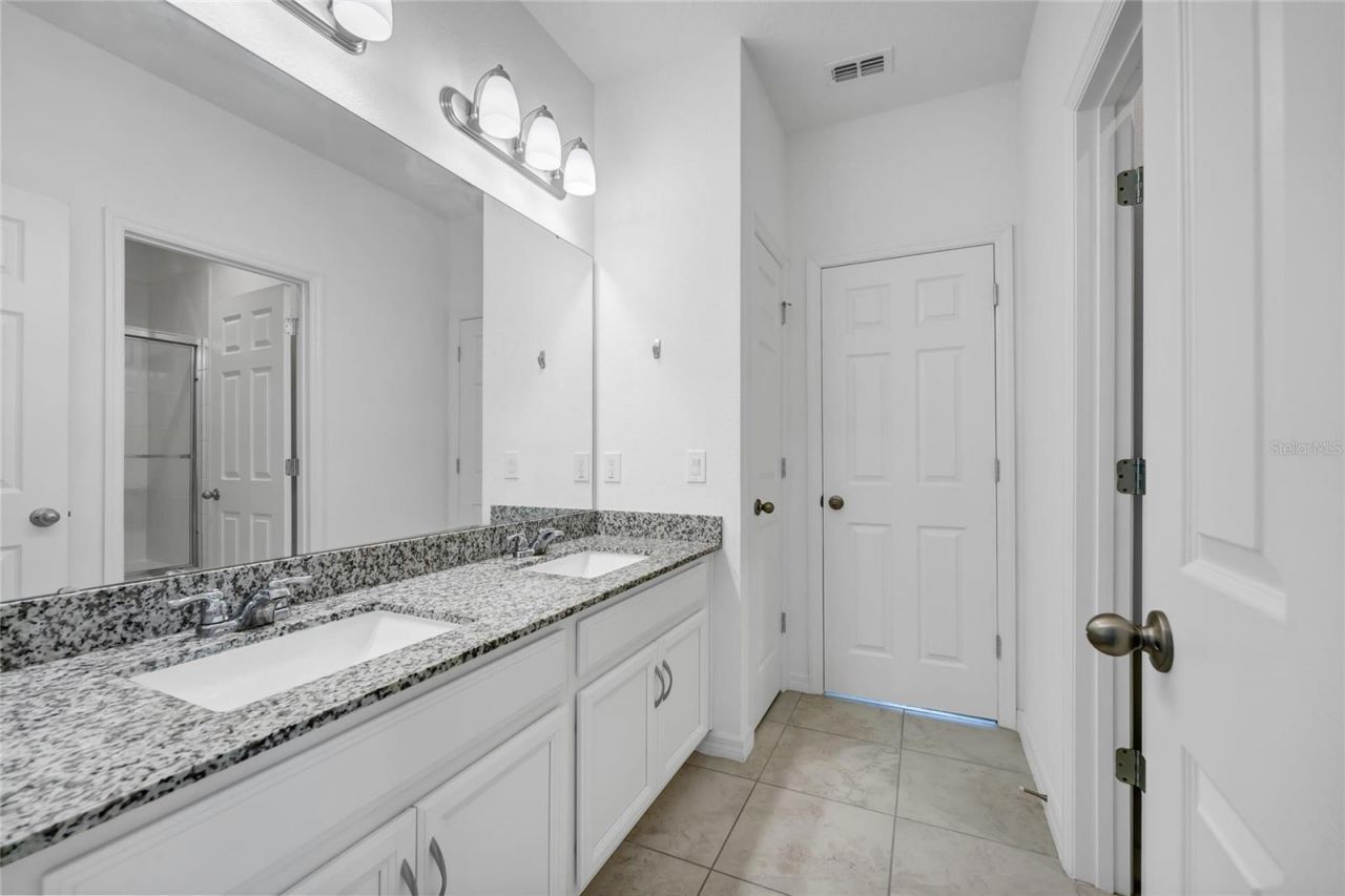 12929 Westside Village Loop , Windermere, FL 34786 Photo