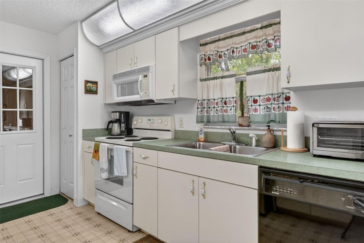 134 S Fitzpatrick Avenue , Inverness, FL 34453 Photo