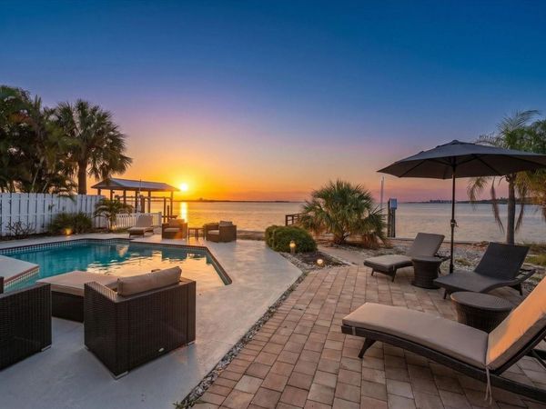 1854 VENETIAN POINT DRIVE , CLEARWATER, FL 33755