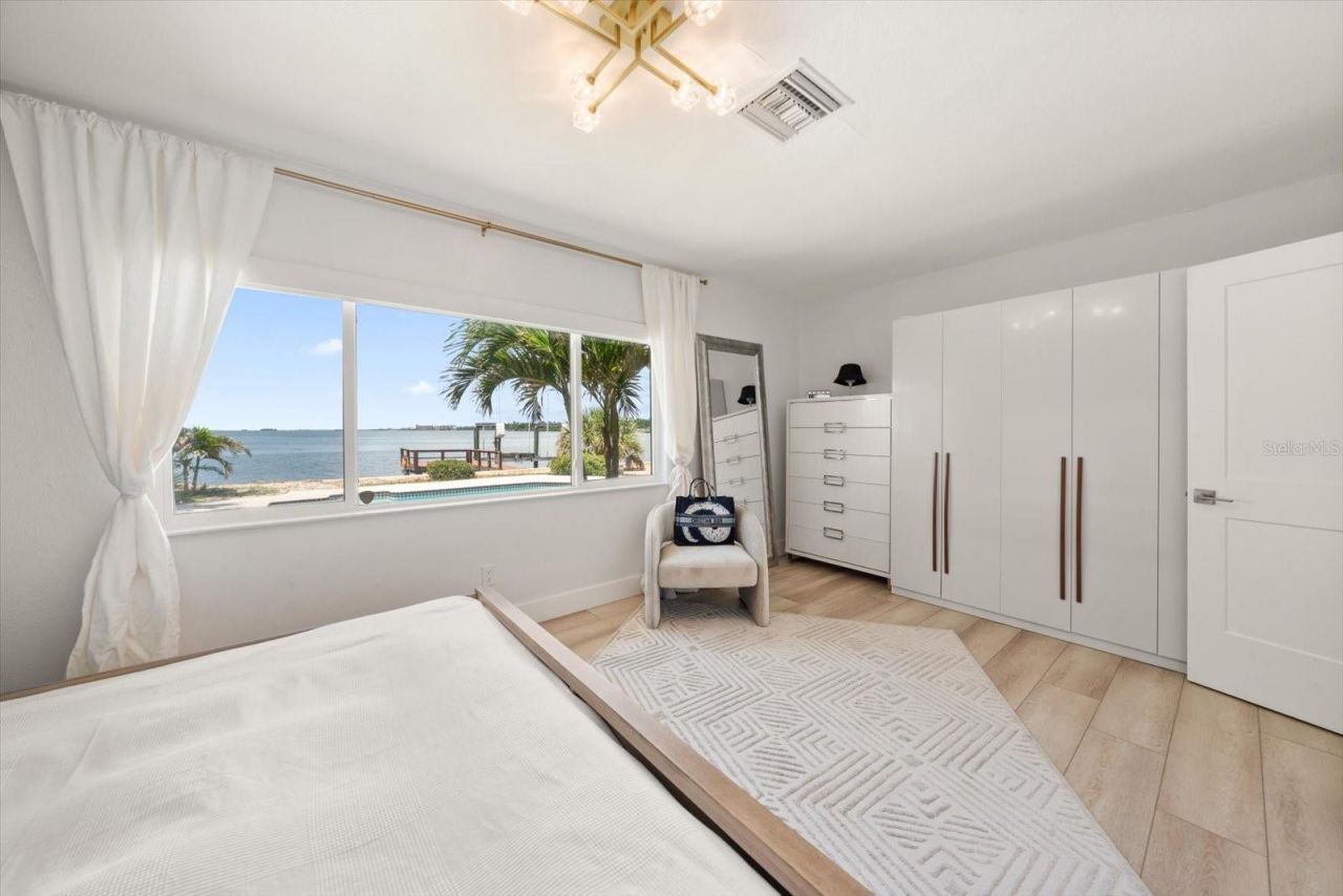 1854 Venetian Point Drive, Clearwater, FL 33755 Photo