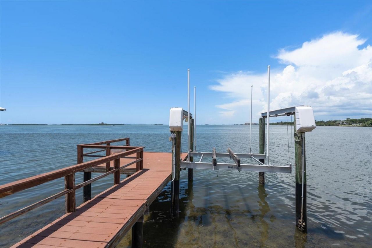 1854 Venetian Point Drive, Clearwater, FL 33755 Photo