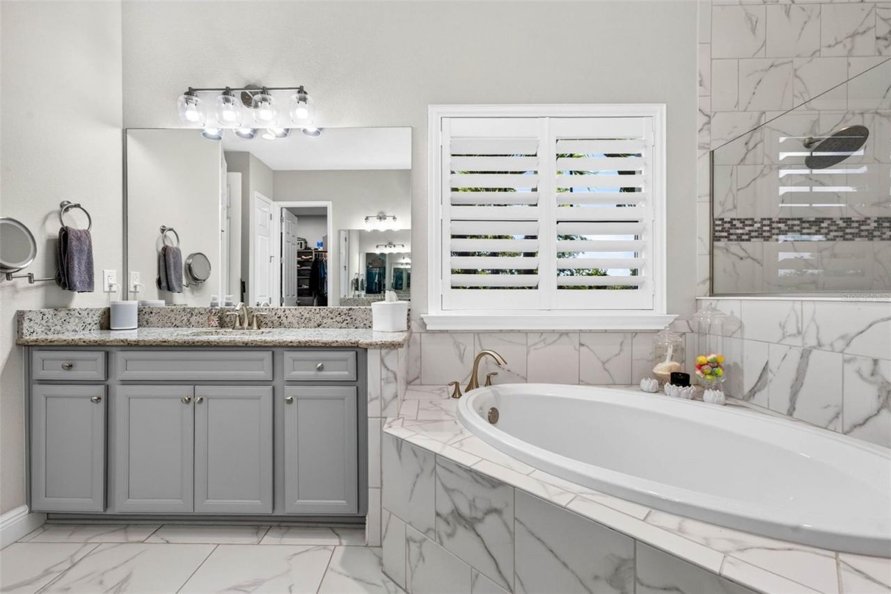 6104 Shadowlake Drive, Apollo Beach, FL 33572 Photo