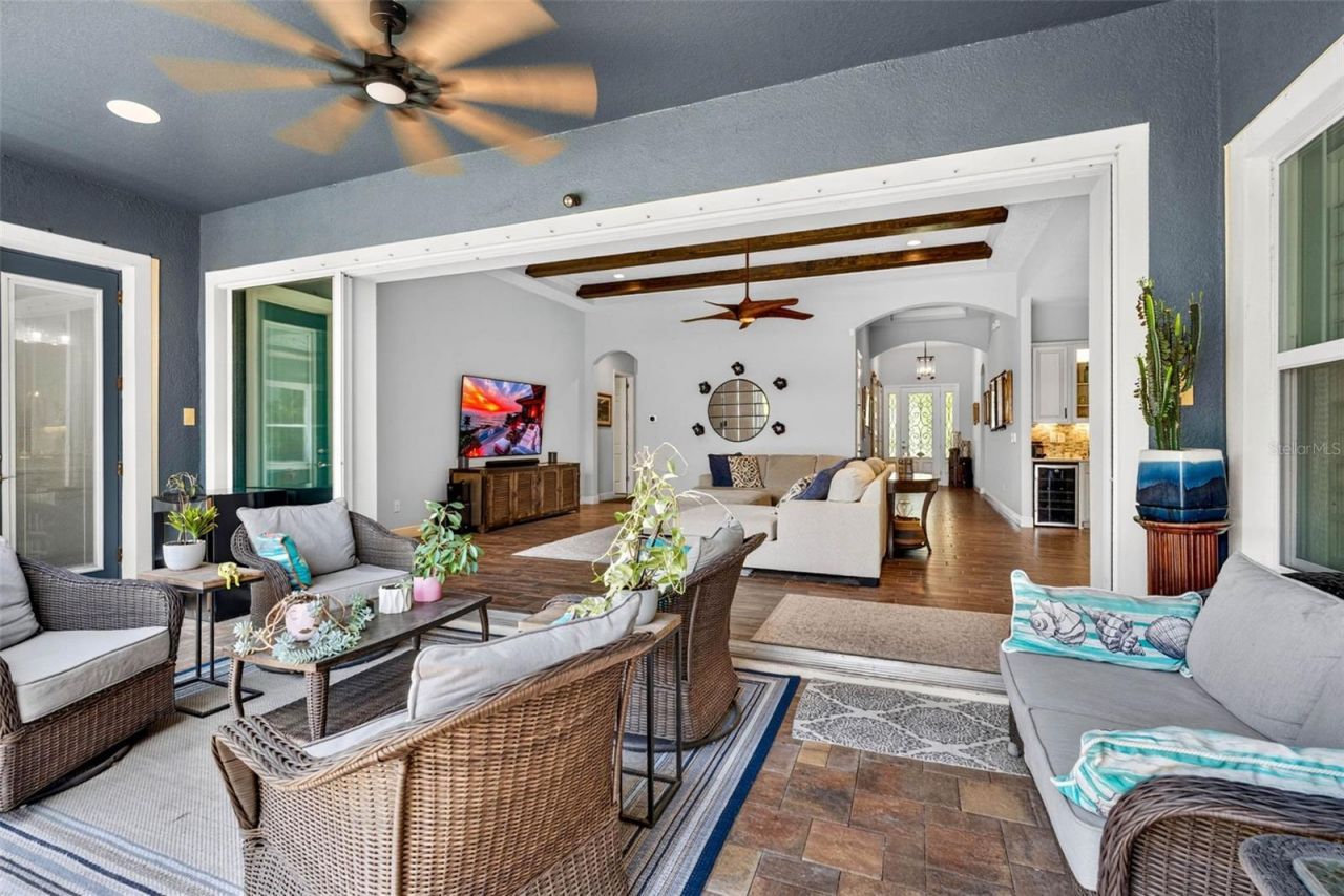 6104 Shadowlake Drive, Apollo Beach, FL 33572 Photo