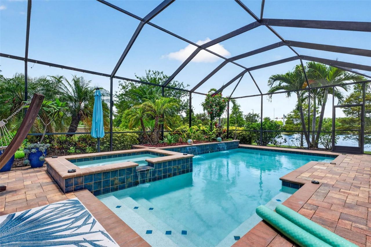 6104 Shadowlake Drive, Apollo Beach, FL 33572 Photo