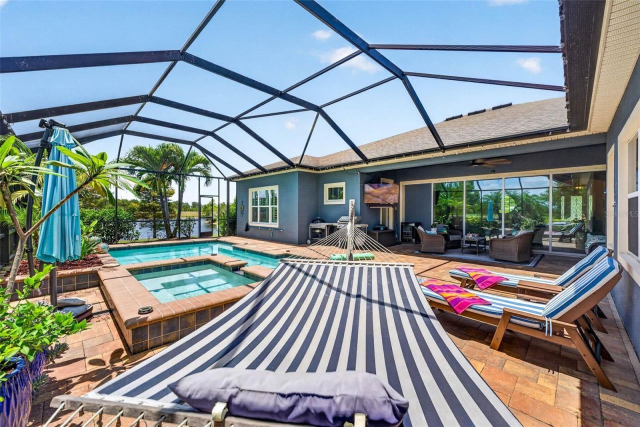 6104 Shadowlake Drive, Apollo Beach, FL 33572 Photo