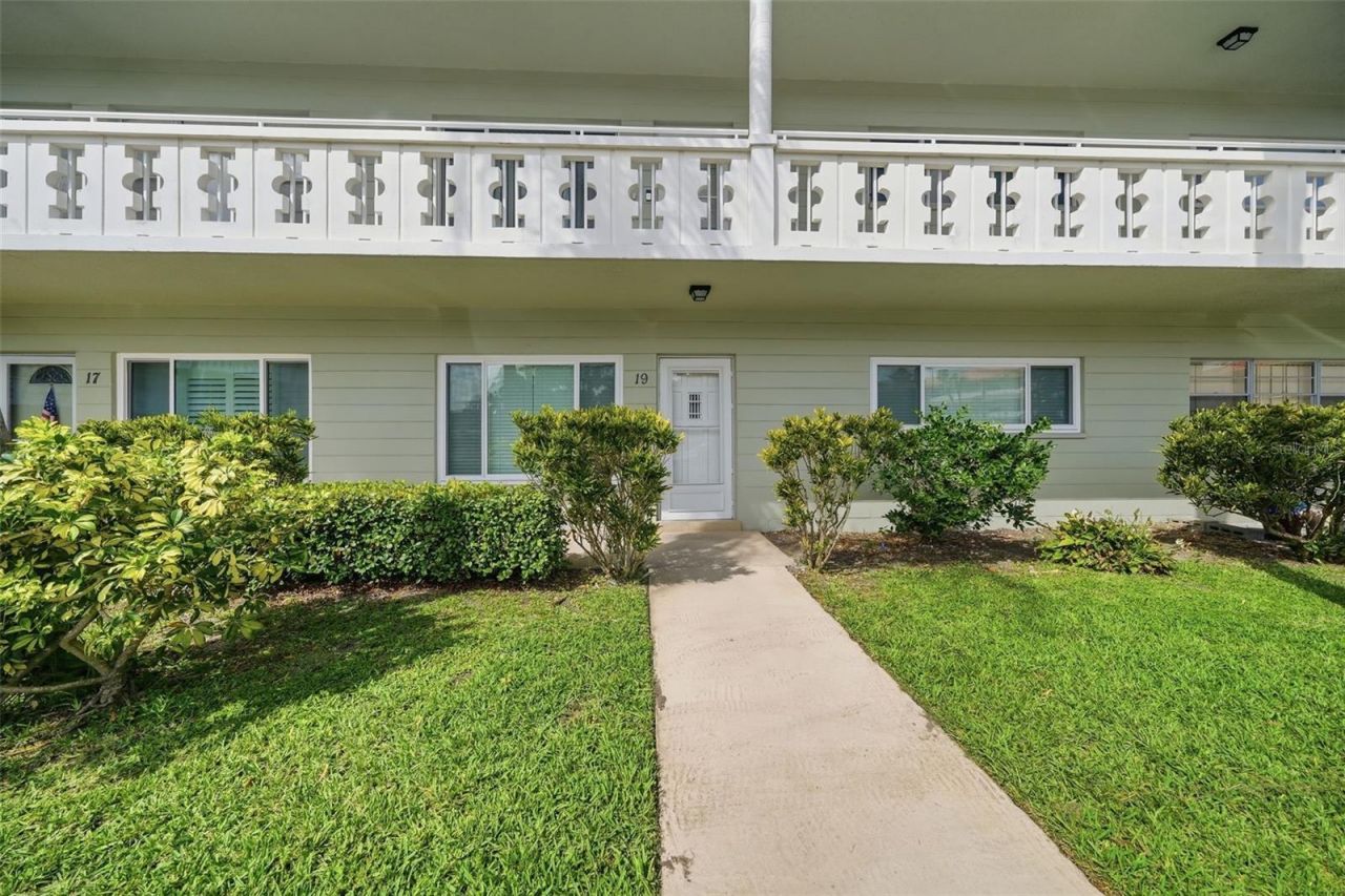 2401 Ecuadorian Way, Unit 19, Clearwater, FL 33763 Main Photo