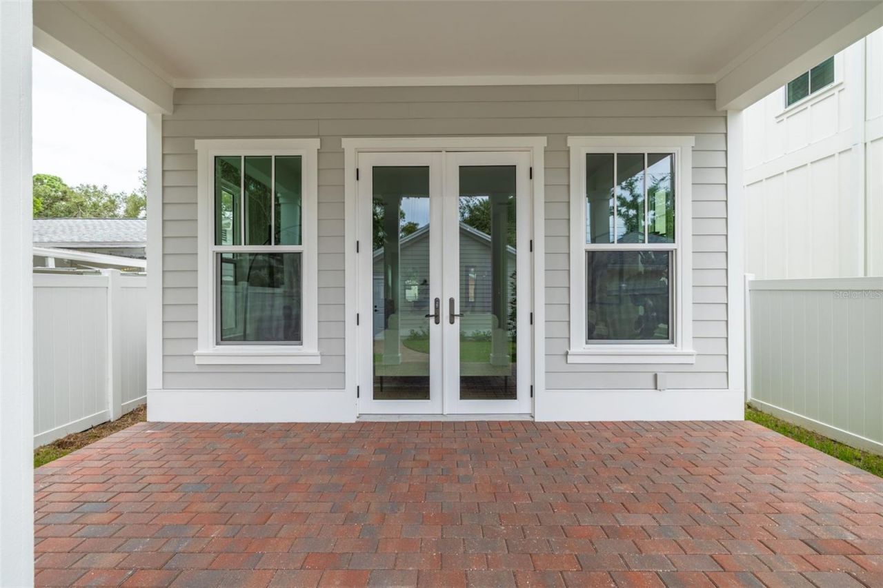4027 Haines Road N, Saint Petersburg, FL 33703 Photo