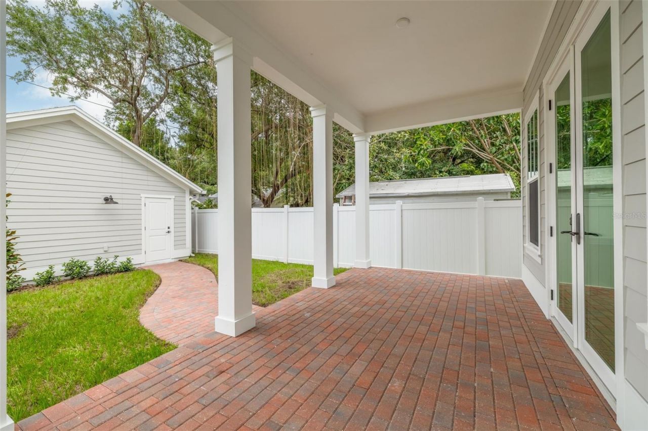 4027 Haines Road N, Saint Petersburg, FL 33703 Photo