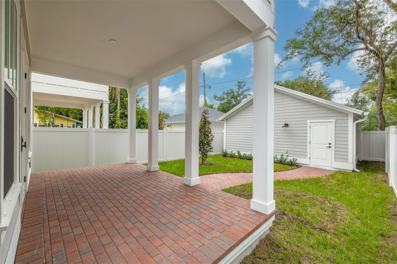 4027 Haines Road N, Saint Petersburg, FL 33703 Photo