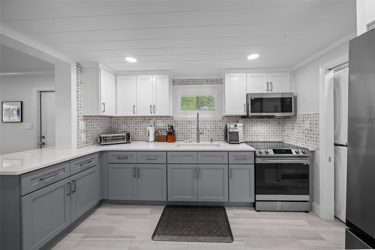 5830 W Gulf To Lake Highway, Crystal River, FL 34429 Photo