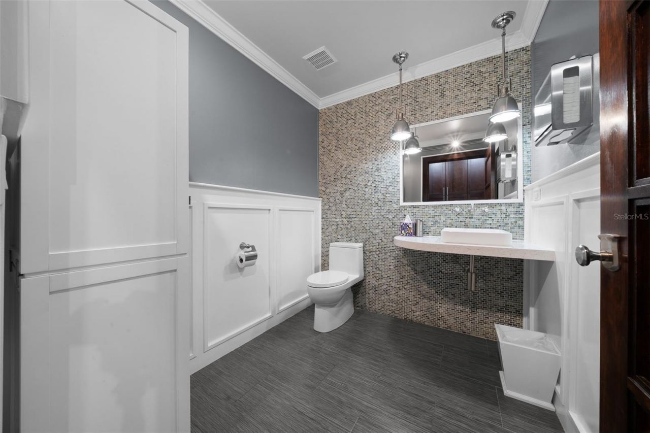 5830 W Gulf To Lake Highway, Crystal River, FL 34429 Photo