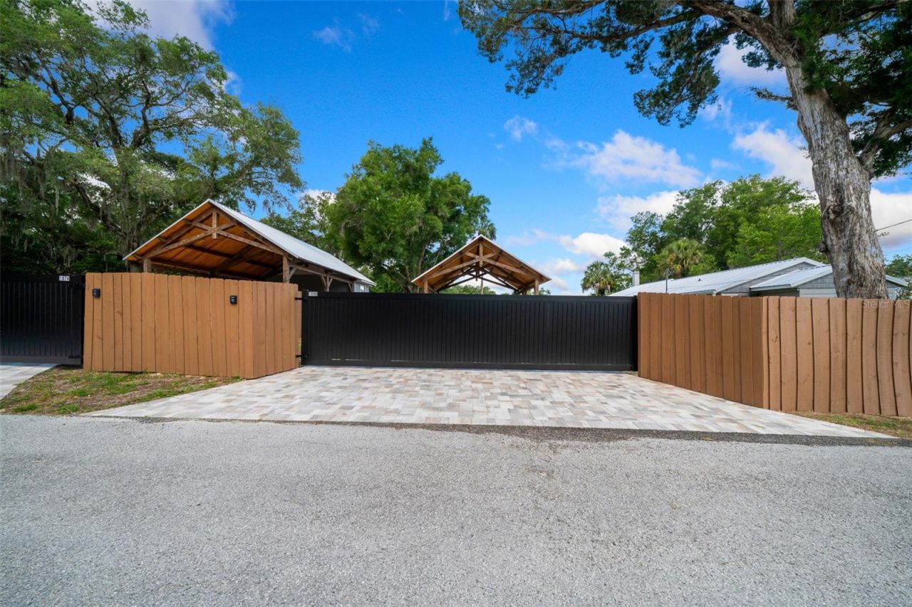 5830 W Gulf To Lake Highway, Crystal River, FL 34429 Photo