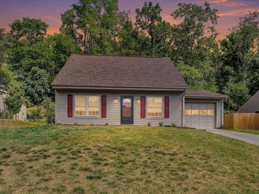 2701 Bluefield BLVD SW, Roanoke, VA 24015