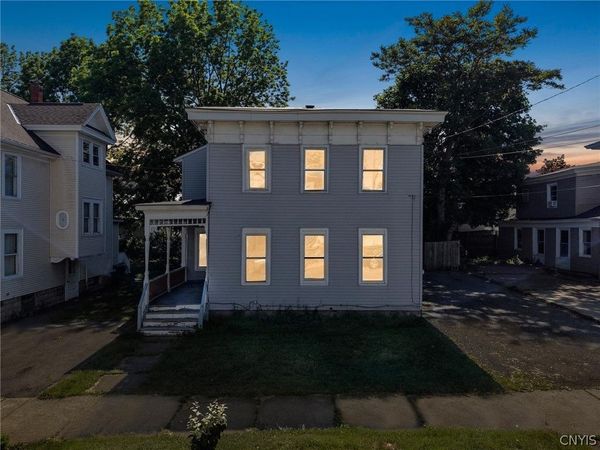 52 E 4th Street , Oswego, NY 13126