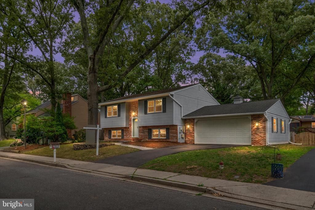 141 Delaware Avenue, Pasadena, MD 21122 Main Photo