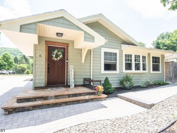6 Ford Dr, Jefferson, NJ 07438