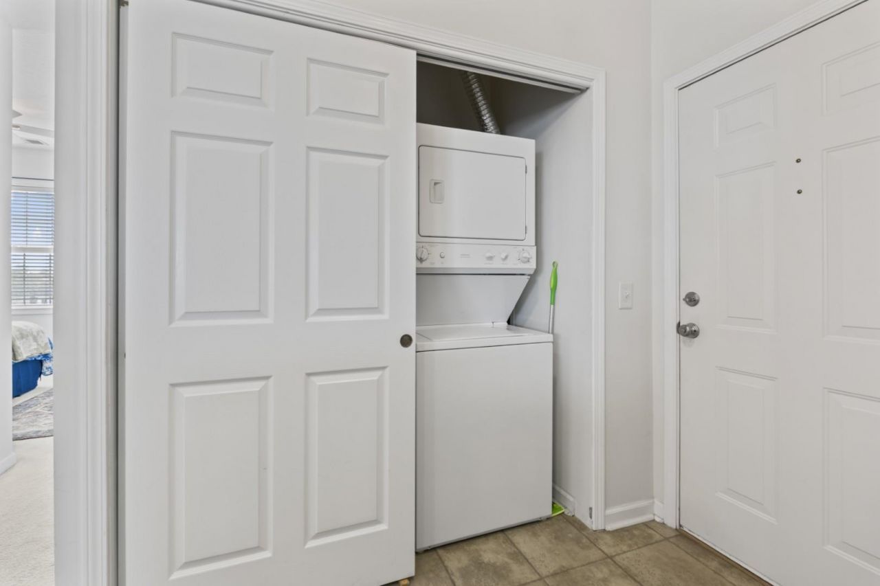 901 West Port Dr. Photo 45