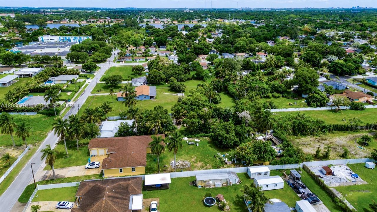 10945 NW 19th Ave, Miami, FL 33167 Photo