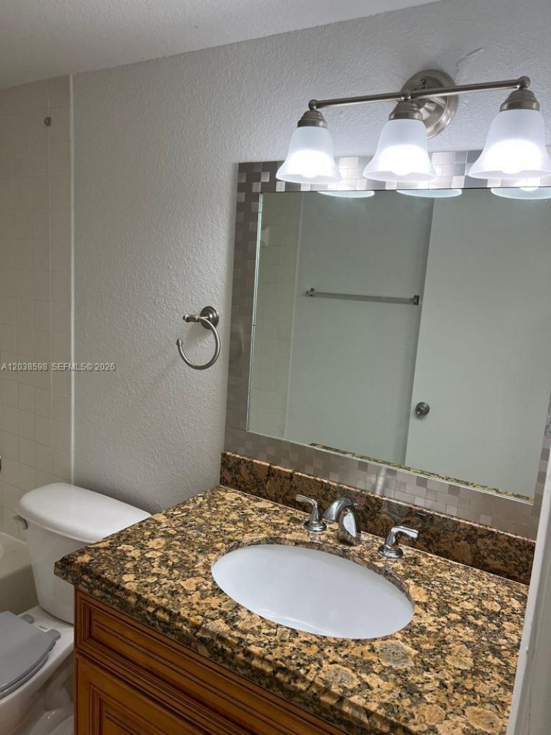 1561 Balfour Point Dr , Unit B, West Palm Beach, FL 33411 Photo