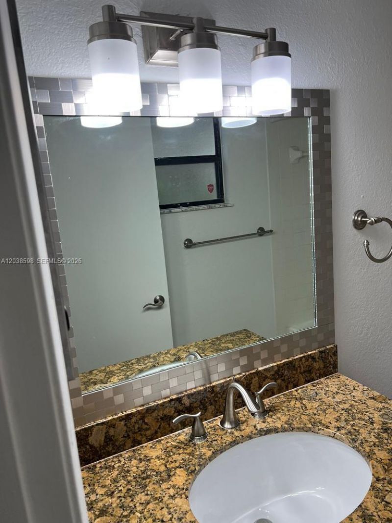 1561 Balfour Point Dr , Unit B, West Palm Beach, FL 33411 Photo