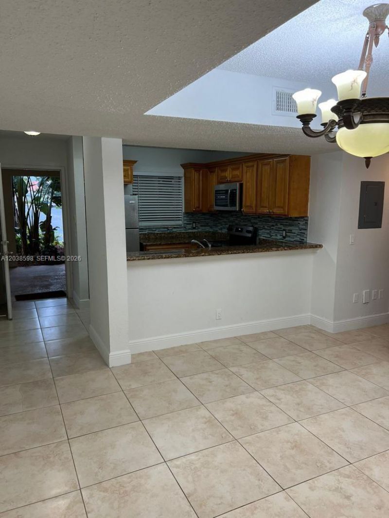 1561 Balfour Point Dr , Unit B, West Palm Beach, FL 33411 Photo