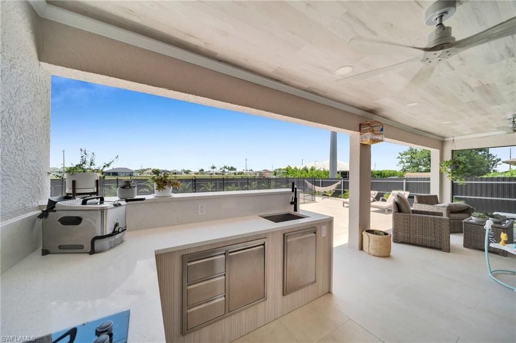 512 NW 24th Ave, Cape Coral, FL 33993 Photo