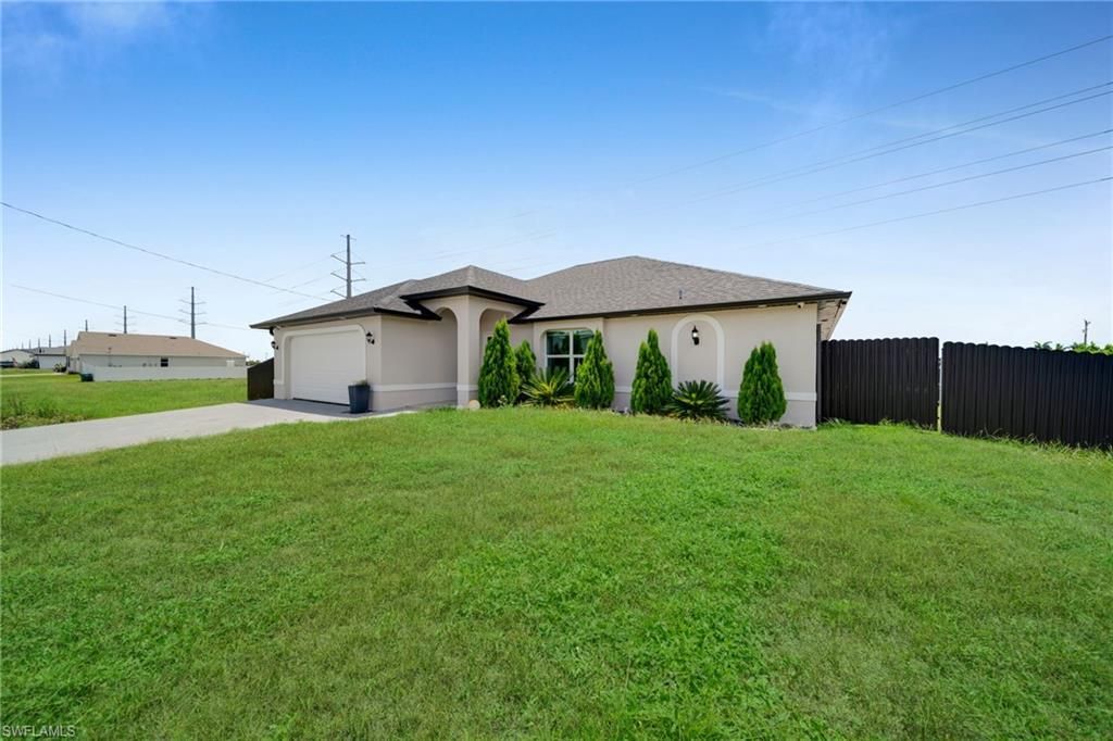 512 NW 24th Ave, Cape Coral, FL 33993 Photo