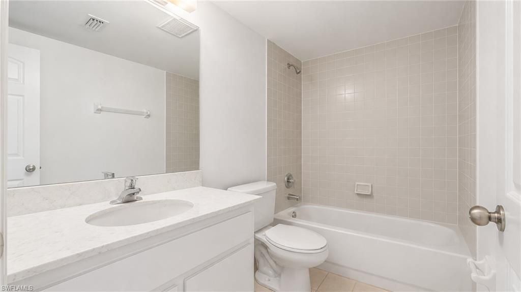 345 Mango St, Unit 605, Fort Myers Beach, FL 33931 Photo