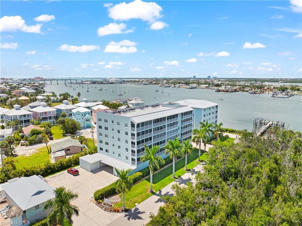 345 Mango St, Unit 605, Fort Myers Beach, FL 33931 Photo