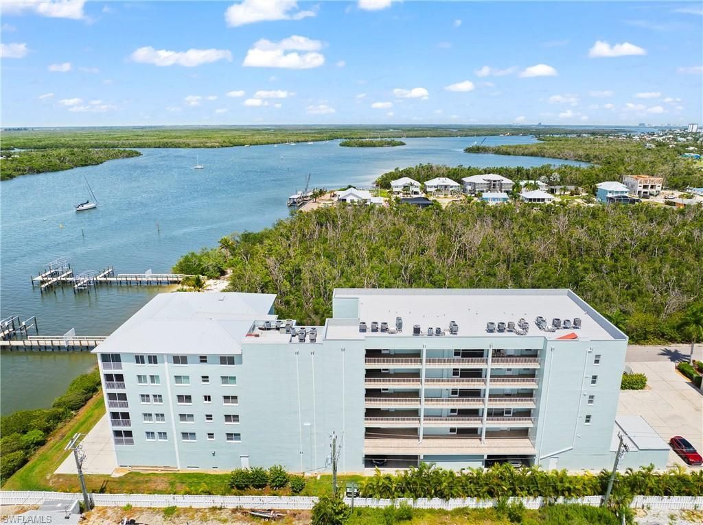 345 Mango St, Unit 605, Fort Myers Beach, FL 33931 Photo