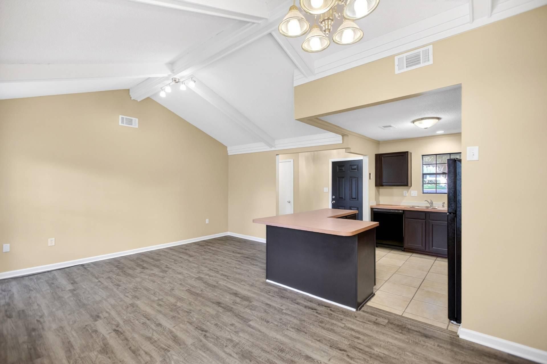 103 Cambell Court Photo 14
