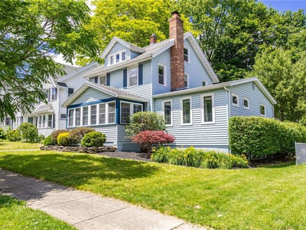 370 Laurelton Rd, Rochester, NY 14609