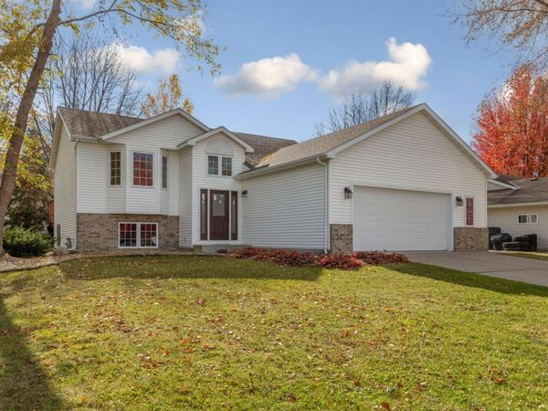 875 Myer Drive NE, Owatonna, MN 55060