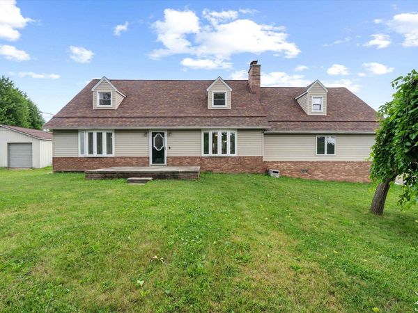 24677 WALTZ Road, New Boston, MI 48164