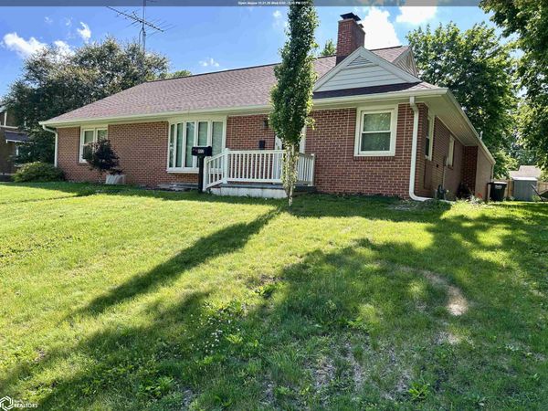 802 10Th Street, Eldora, IA 50627