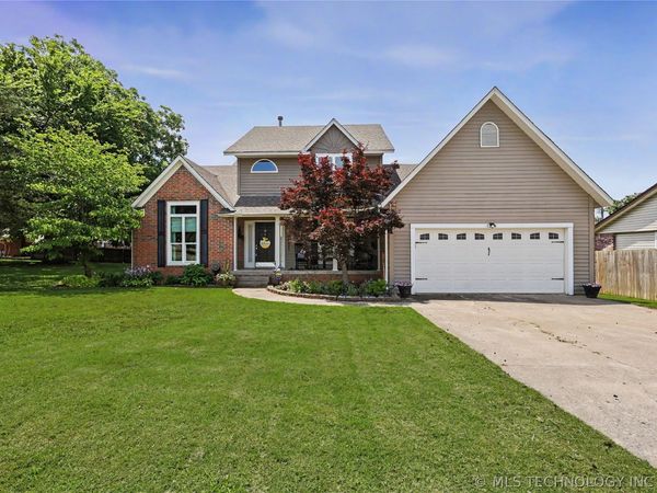 502 Covington Place , Tahlequah, OK 74464
