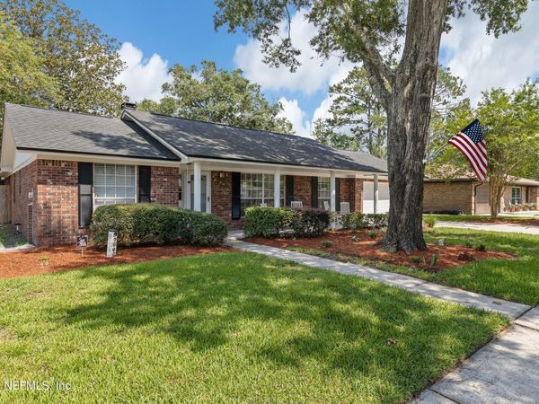 9751 CHESTERFIELD Drive, Jacksonville, FL 32257