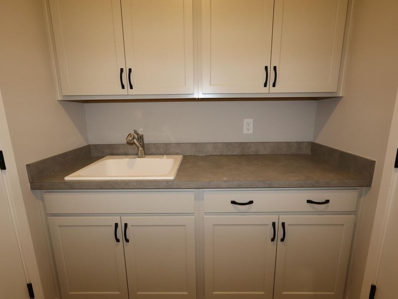 4541 Corsican E, Hilliard, OH 43026 Photo 16