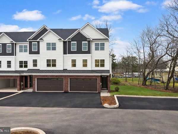 Lot 1 W BUTLER AVENUE , NEW BRITAIN, PA 18901