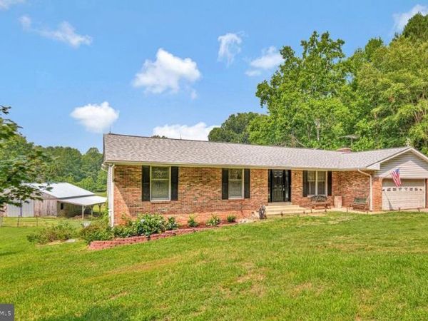 200 M F BOWEN ROAD, HUNTINGTOWN, MD 20639
