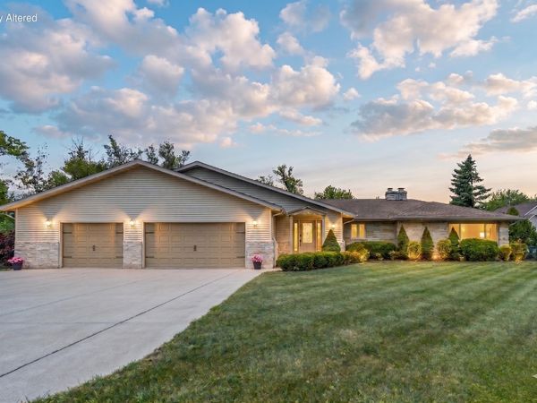 W151S7569 Woods Rd, Muskego, WI 53150
