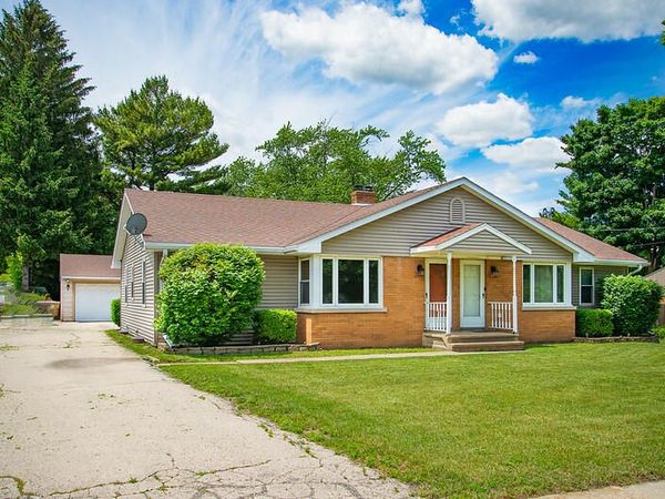 3828 39th Ave, Unit 3830, Kenosha, WI 53144
